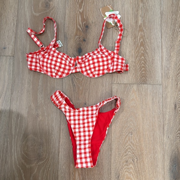 Retro Red and White Gingham Bikini Set - Picture 2 of 3